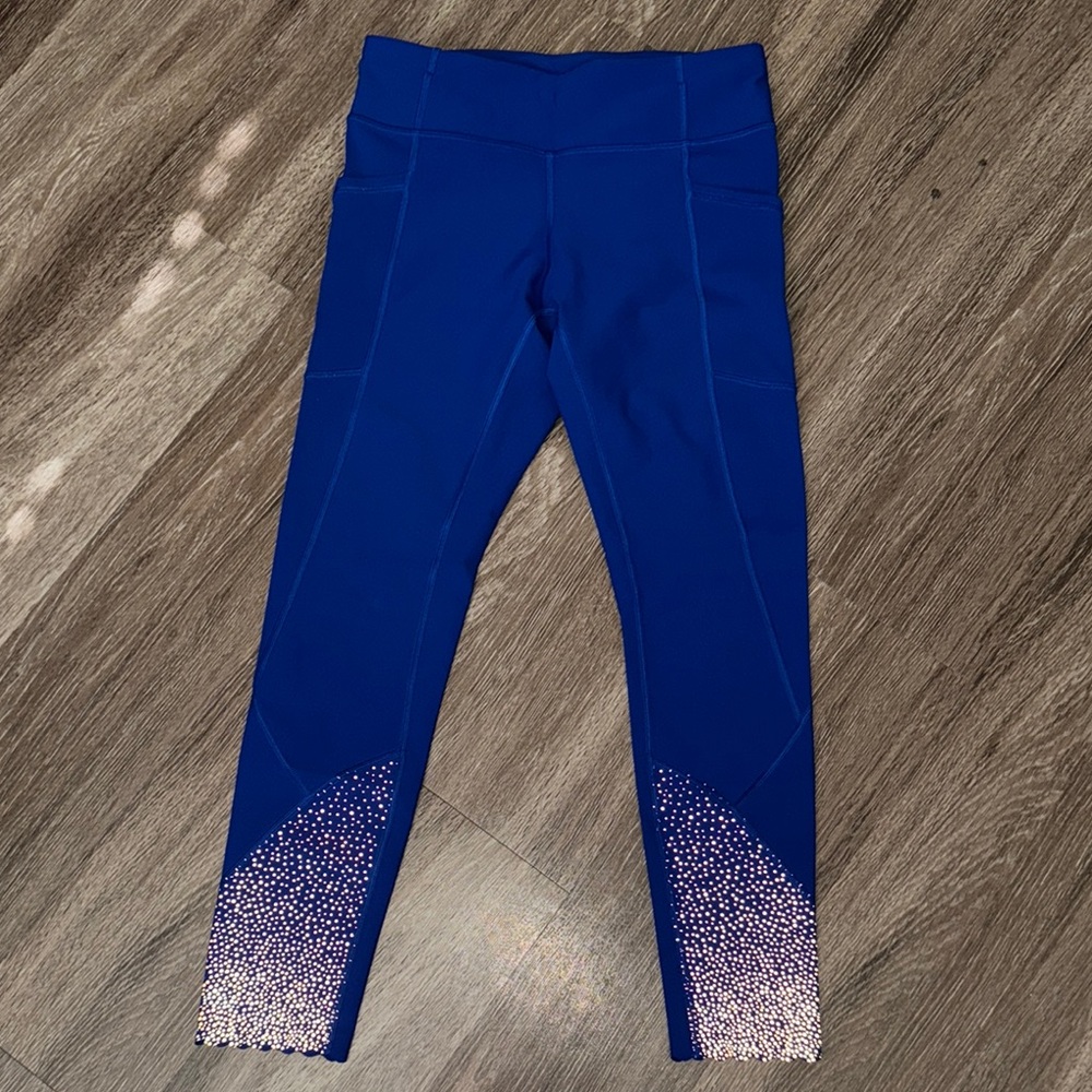 Lululemon women’s fast & free pockets with scallop detail